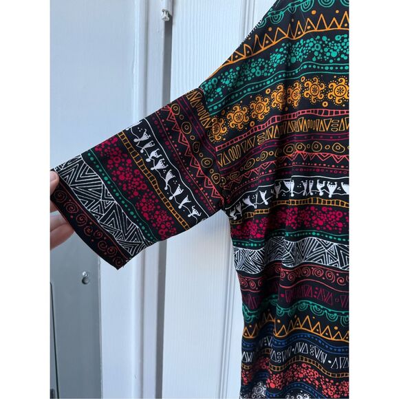 LuLaRoe Blouse Small Women's Black Orange Multicolor Pattern Lion King - Picture 4 of 4